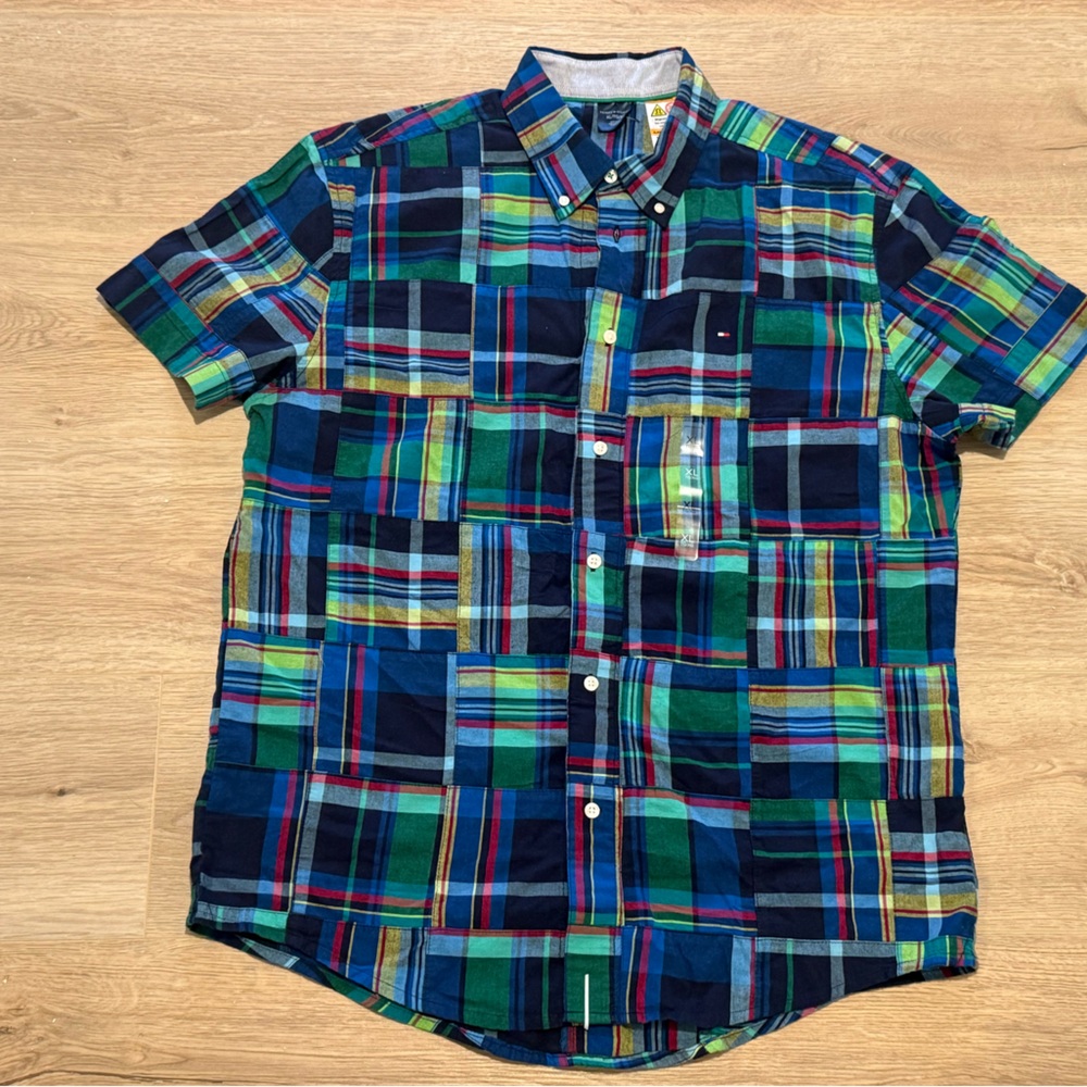 Tommy Hilfiger Button Up Shirt Men's XL Blue Plaid Short Sleeve